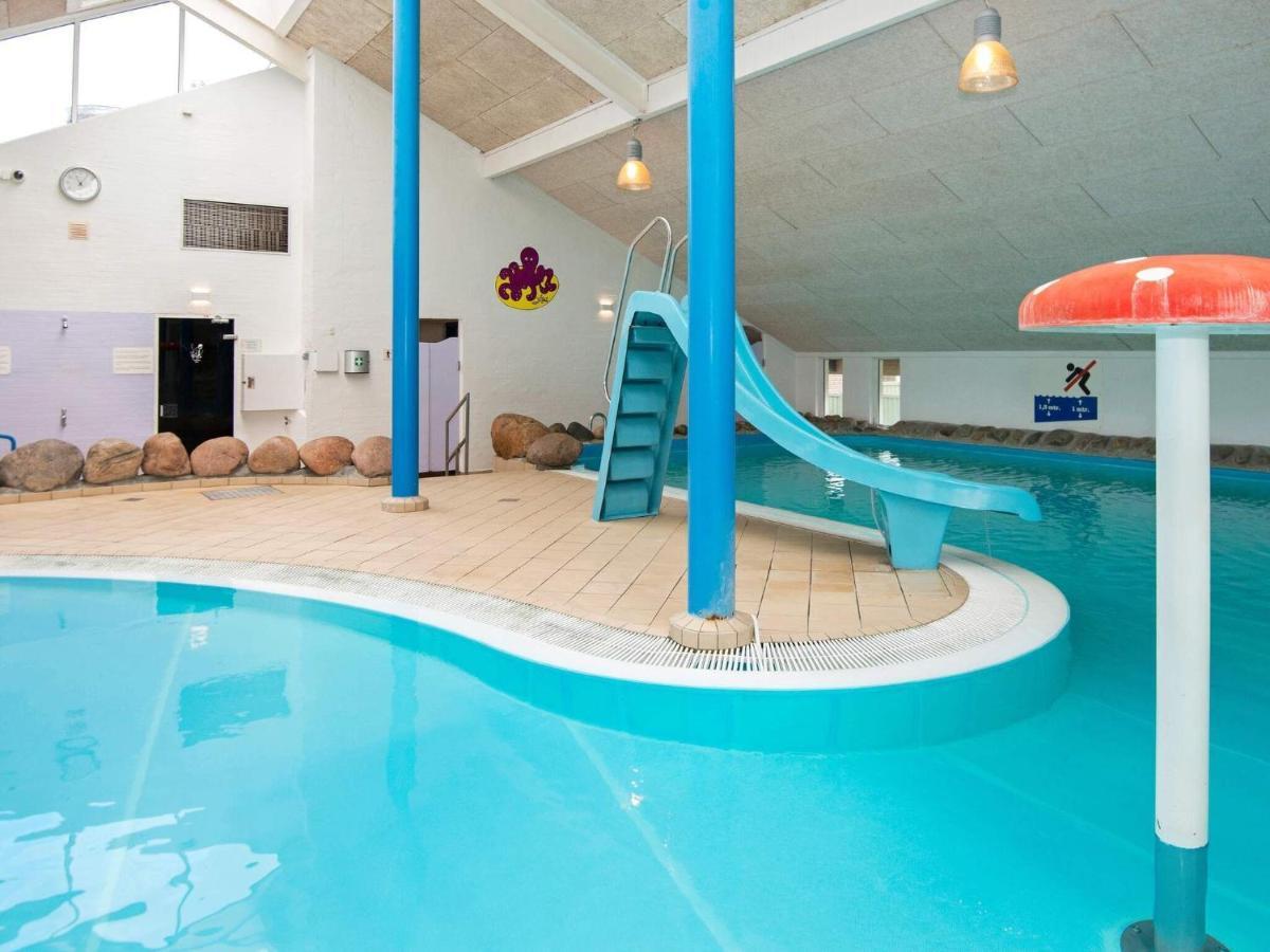 6 Person Holiday Home On A Holiday Park In Hemmet 外观 照片