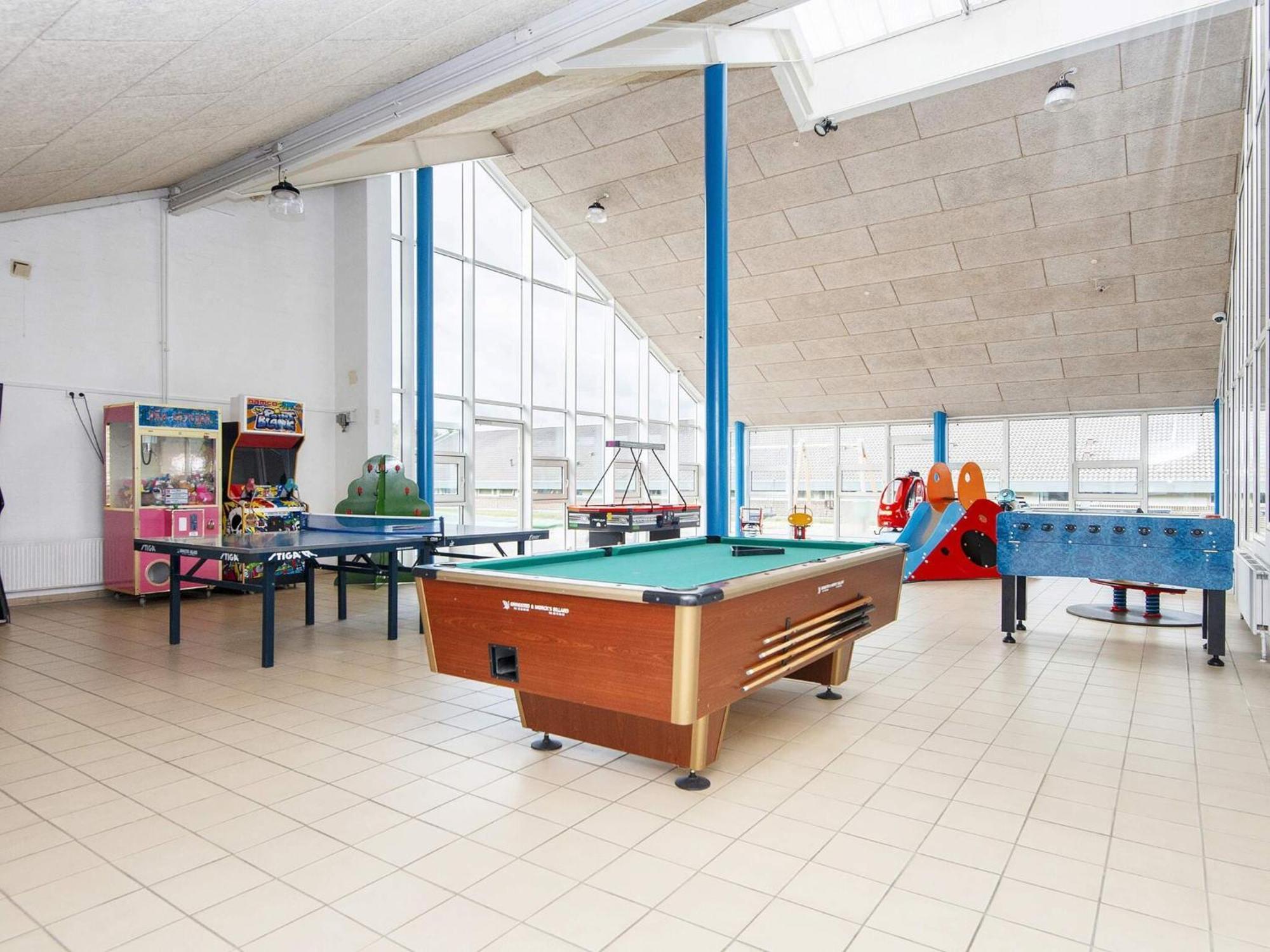 6 Person Holiday Home On A Holiday Park In Hemmet 外观 照片